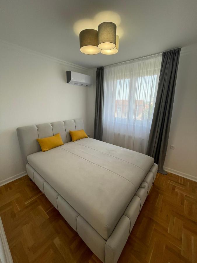 Penny Stan Na Dan Apartment Bijeljina Exterior photo